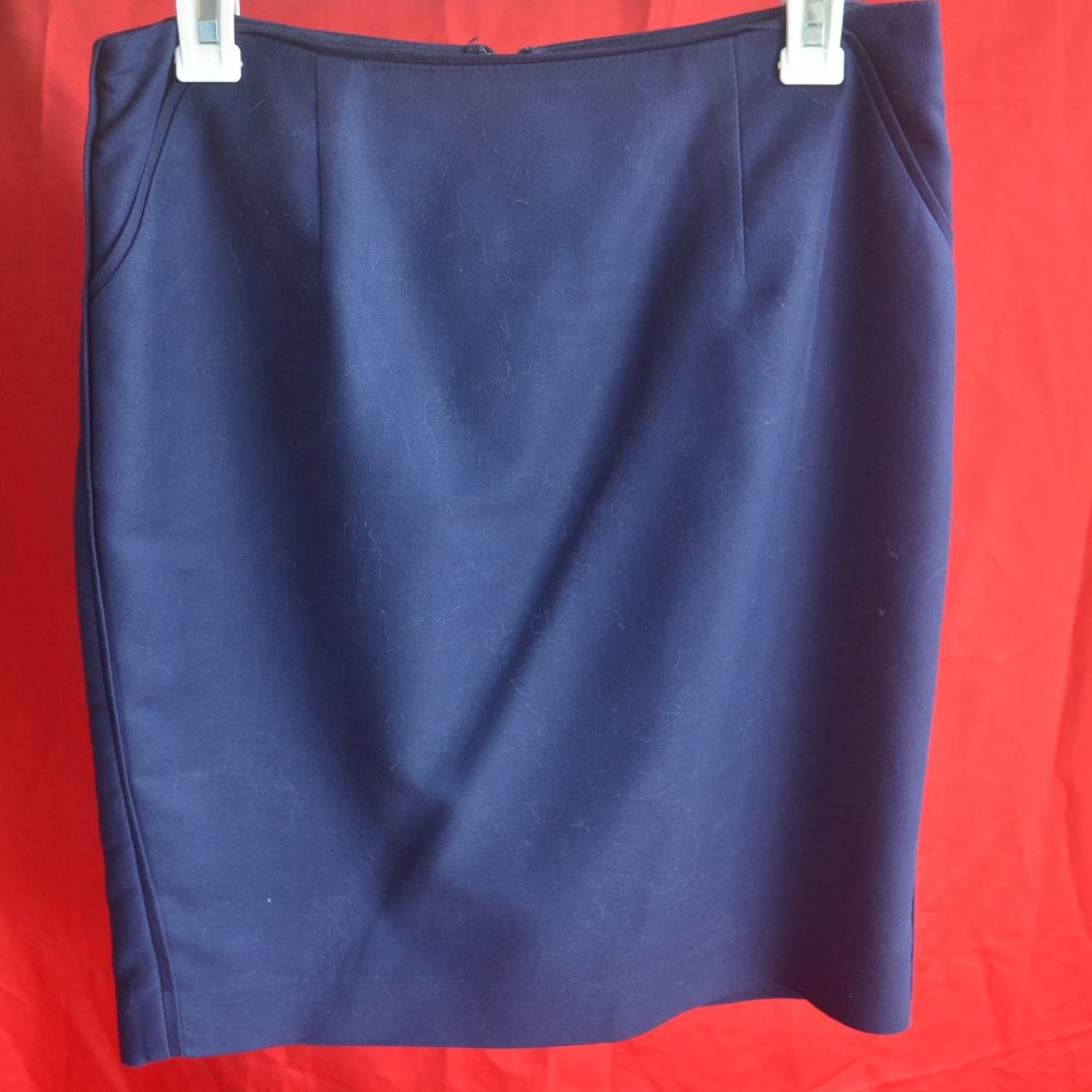 XXI Essentials Size M Navy Blue Lined Pencil Skirt